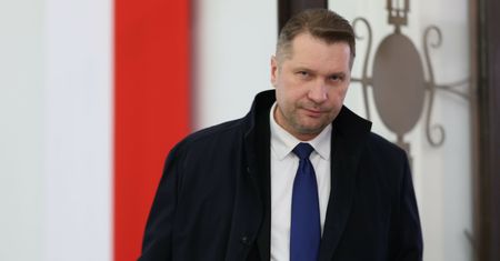 Kościelne organizacje zwracają miliony od Czarnka. To nie koniec?