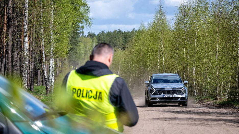 s�u�by
Tytus �mijewski
obiekt wojskowy, powietrzny obiekt wojskowy, szcz�tki, wojsko, znalezisko, las, niezidentyfikowany, policja, rakieta