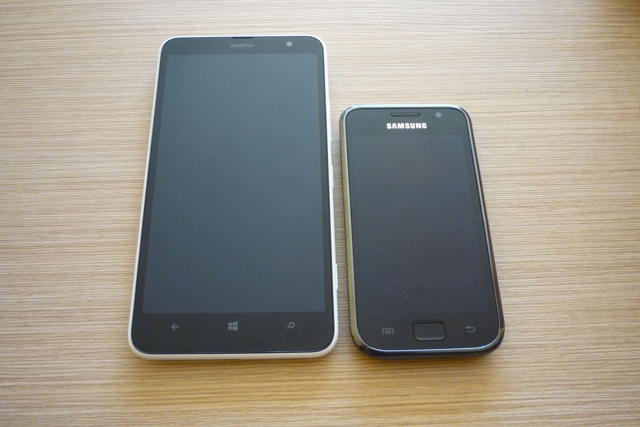 Nokia Lumia 1320 – duży i tani, ale bez przyszłości [test] 12