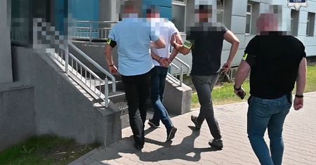 Lekarz od "cudownych zaświadczeń" i milionowa korupcja. 24 osoby przed sądem