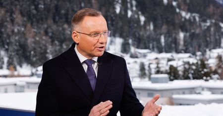Polacy ocenili prezydenta. Notowania w dół