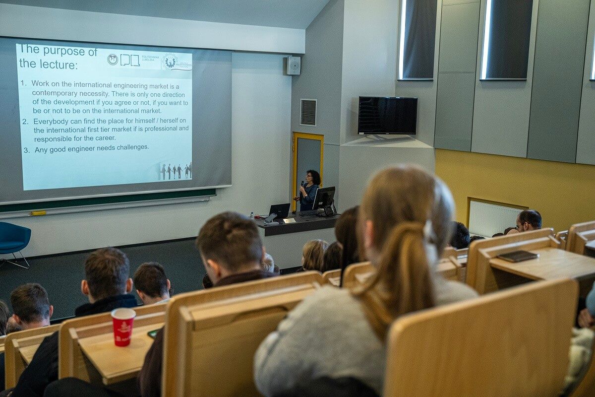 studenci, sala wykładowa