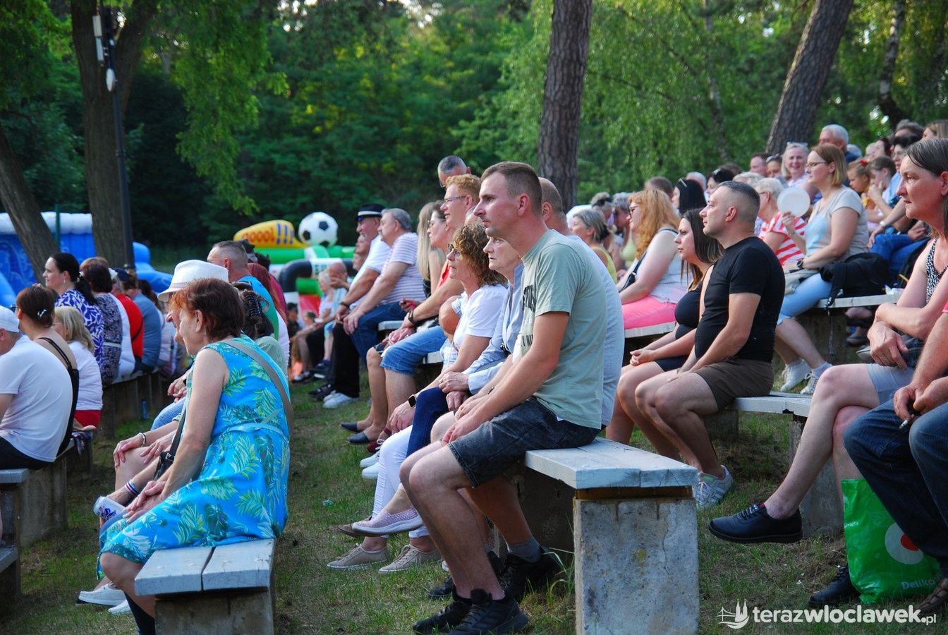 Rodzinne powitanie lata w Lubieniu Kujawskim