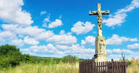 Sprawa obrazy uczuć religijnych pod Myszkowem na Śląsku wciąż bez finału
