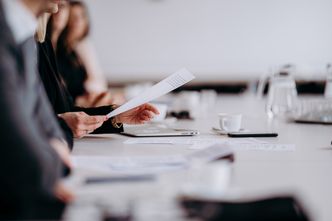 Jak sprawdzić wiarygodność partnerów handlowych?