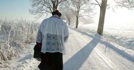 Wytyczne proboszcza z okazji kolędy. "Zachowajmy czujność"