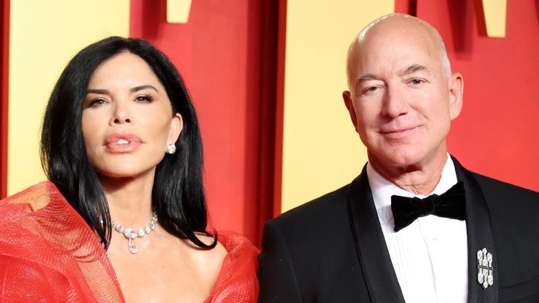 Chirurg plastyczny ocenia wypełniacz w ustach Lauren Sanchez