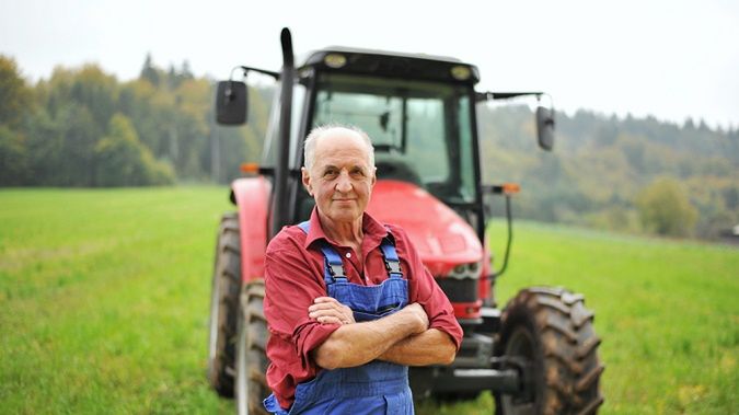 Symulator rolnika doczeka się kierownicy - jazda traktorem przed monitorem. Farming Simulator 2015: “Rolnik szuka żony” świata gier 1