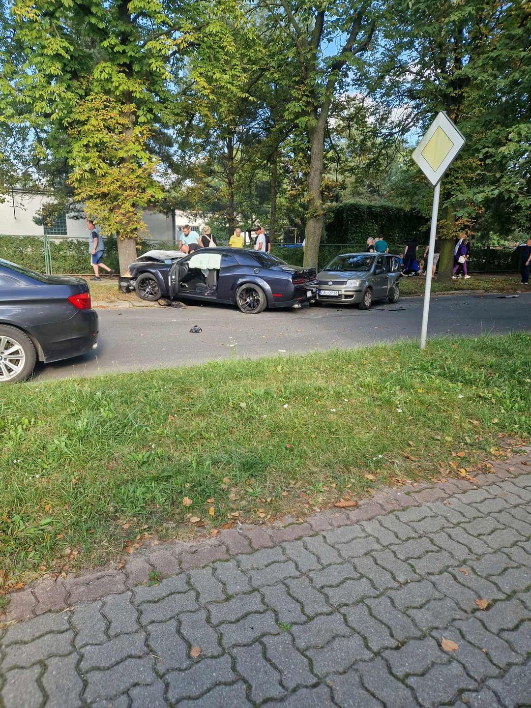 Wypadek na ul. Narutowicza w Aleksandrowie Kujawskim. Zderzyły się dwa pojazdy