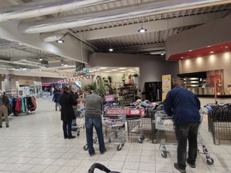 Niedziele handlowe 2021 a zakaz handlu. Czy uda nam się jutro zrobić zakupy?