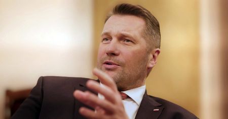 "Osiem minut Czarnka w TVN". Minister nie wytrzymał