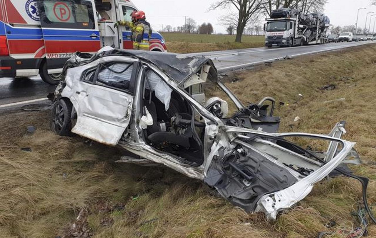 42-latek nie żyje. Tragiczny wypadek pod Kluczborkiem nagrany