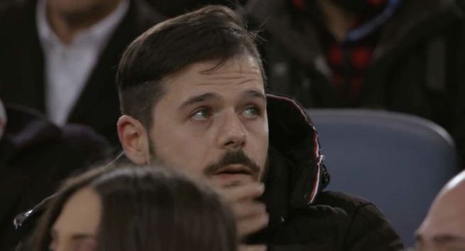 Piłkarski kibic wkręcony przez przyjaciół w reklamie Heinekena (wideo)