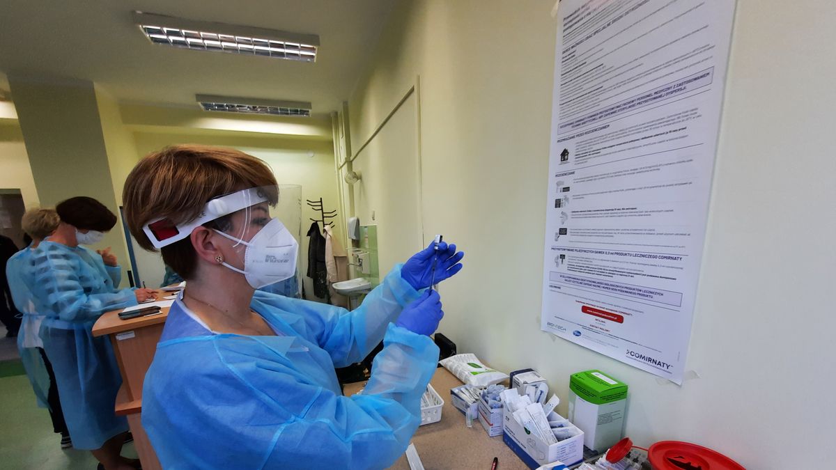 Ministerstwo podało nowe dane o zakażeniach