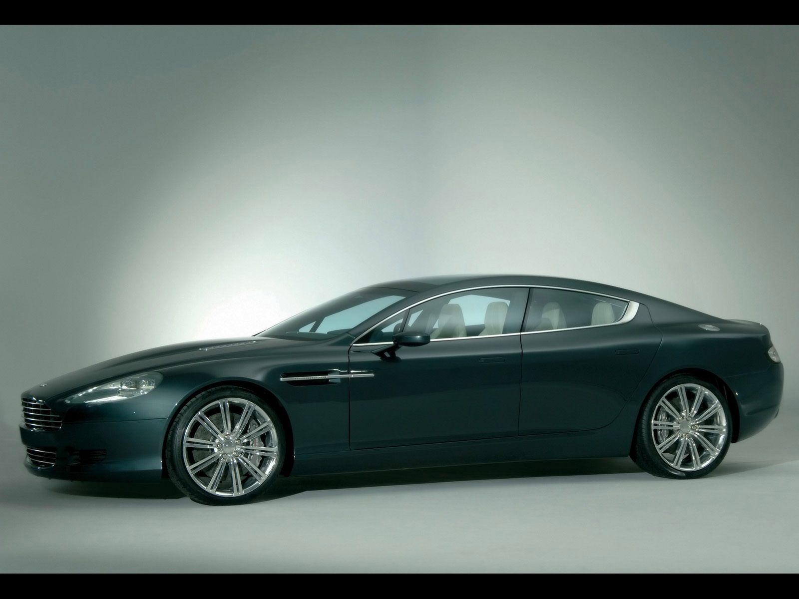 Aston Martin Rapide
