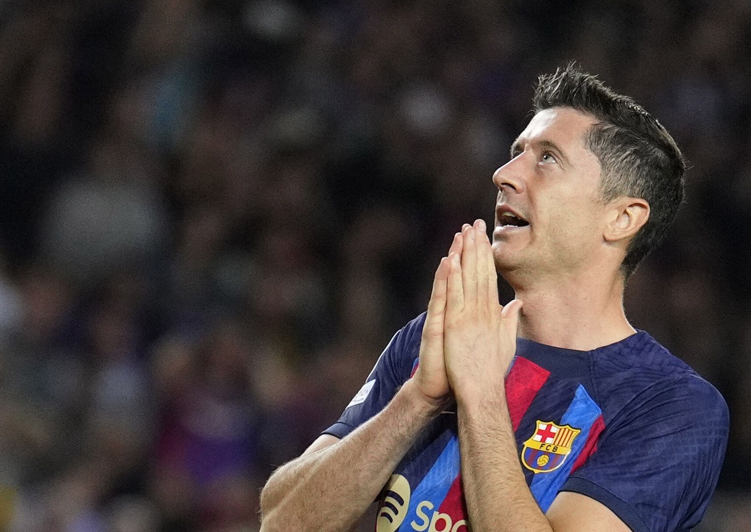 FC Barcelona's Robert Lewandowski reacts during the UEFA Champions League Group C soccer match between FC Barcelona and FC Internazionale Milano, in Barcelona, eastern Spain, 12 October 2022. EPA/Alejandro Garcia Dostawca: PAP/EPA.