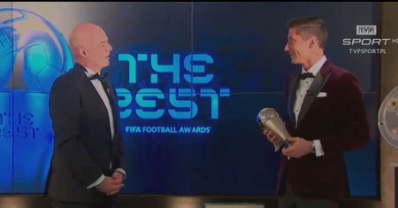Historyczna chwila! Robert Lewandowski Piłkarzem Roku FIFA The Best!