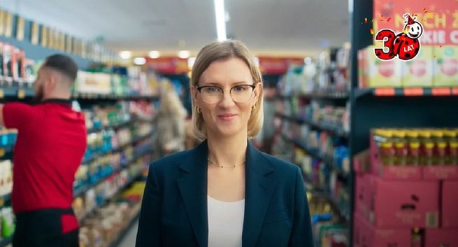 Szefowa marketingu Biedronki w jubileuszowej reklamie