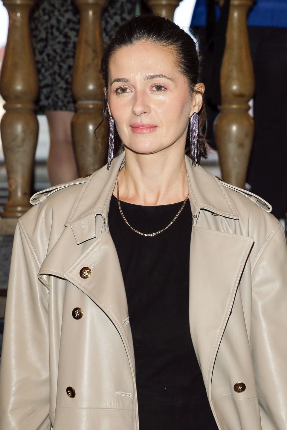 Agnieszka Grochowska zdecydowała się na długie kolczyki 