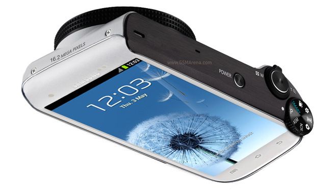 Targi IFA oprócz Note'a II przyniosą... aparat w kształcie Galaxy S III?