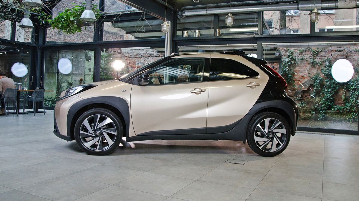 Aygo X całkowicie różni się od swojego poprzednika
