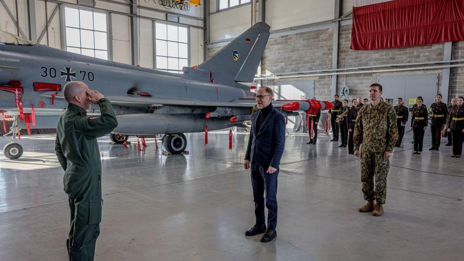 Uroczystość otwarcia bazy Lielvārde na Łotwie