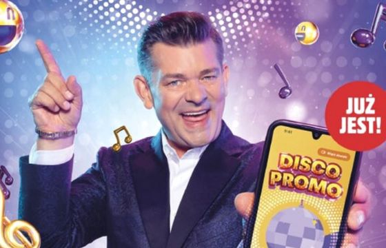 Zenek Martyniuk reklamuje kolejną sieć sklepów