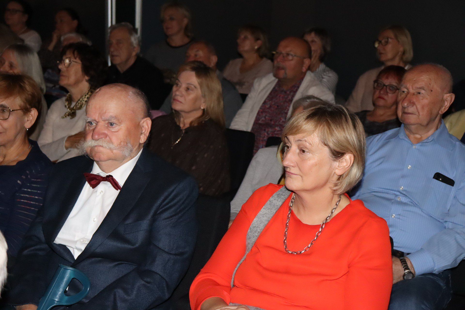 Inauguracja roku akademickiego Łęczyckiego Uniwersytetu Trzeciego Wieku. Zdjęcia z uroczystości