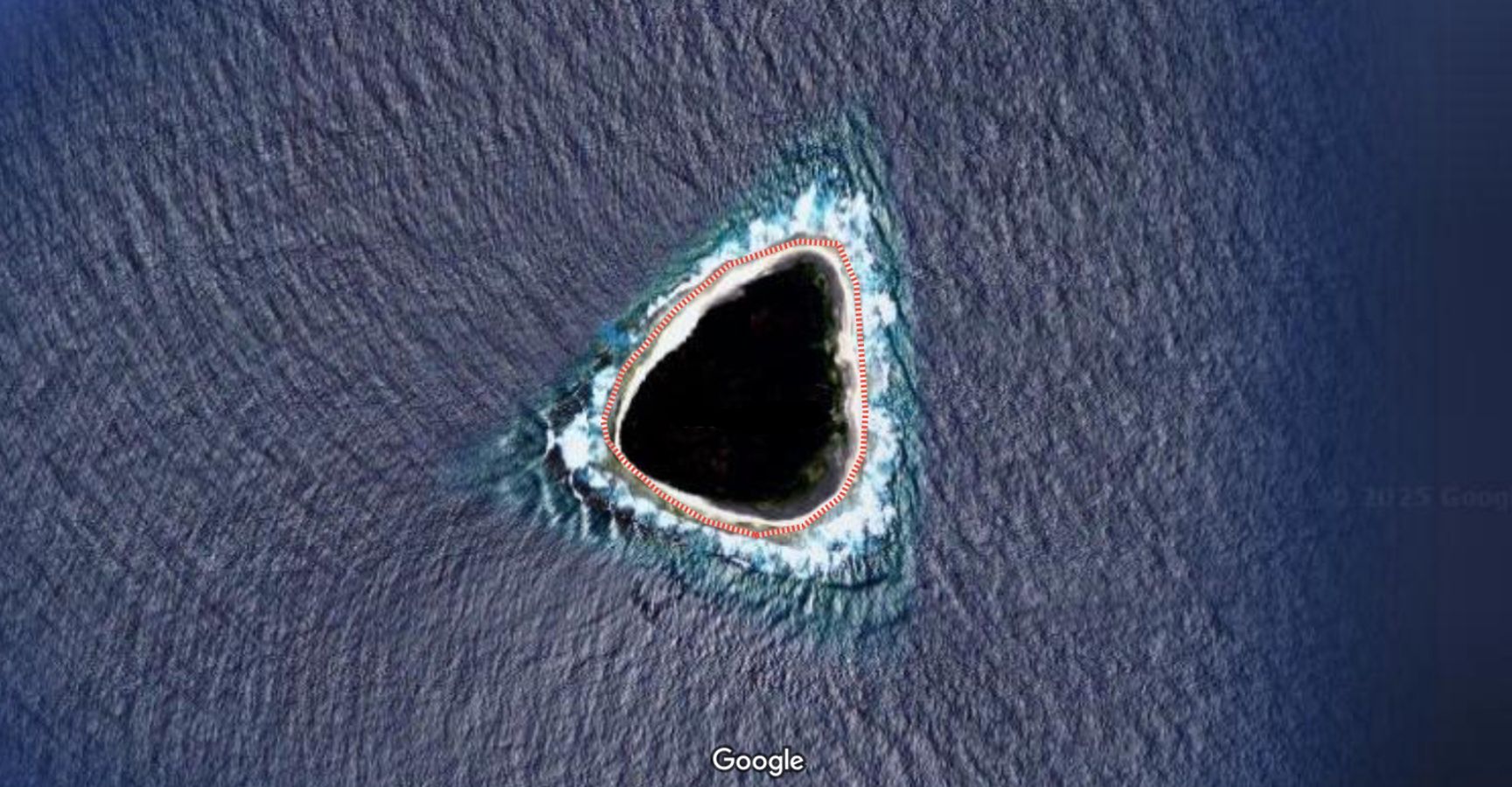 Widok z satelity na wyspę Vostok, należy do Kiribati 