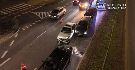 Warszawa: Kolizja na Targówku. Sprawca oddalił się z miejsca zdarzenia