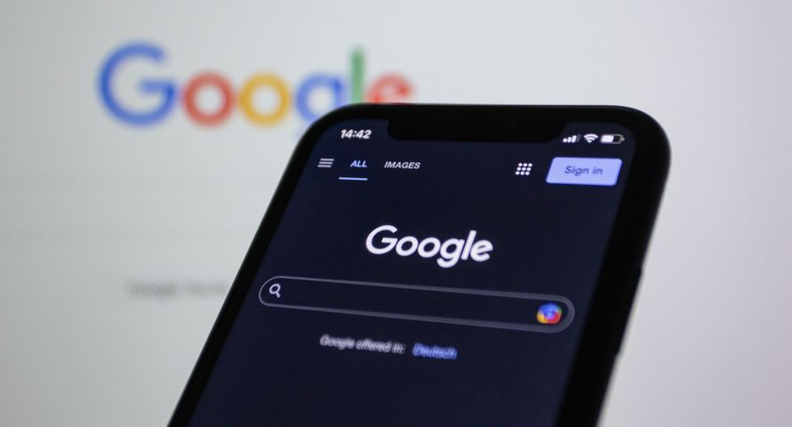Rewolucja w wyszukiwaniu. Google chwali się rekordowym wynikiem