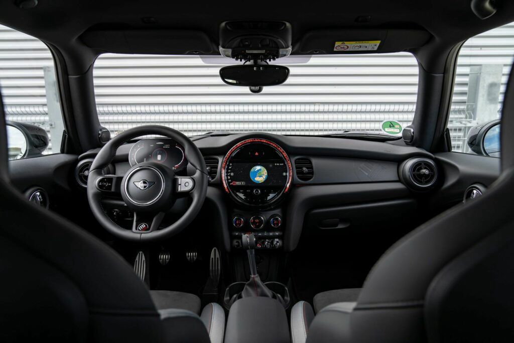 Mini JCW 1to6 Edition