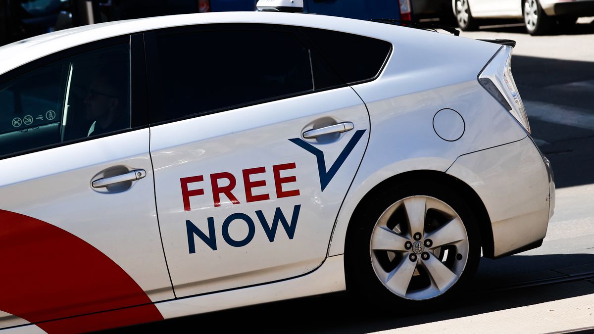 Taksówki najczęściej zamawiamy przez aplikacje