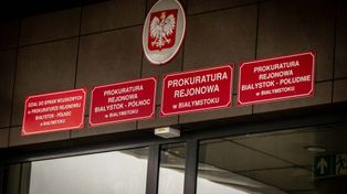 Dwóch mieszkańców Łodzi przed sądem za oszustwa "na wnuczka". Oszukiwali białostoczan