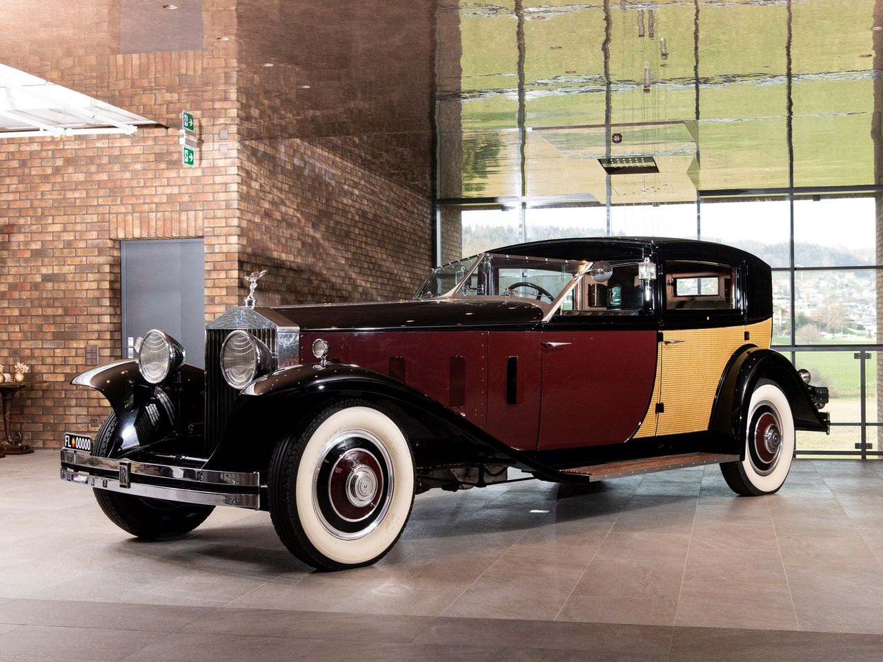 Rolls-Royce Phantom II z 1933 r. - jeden z najdroższych pojazdów w kolekcji