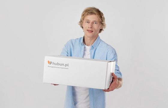 Dawid Kubacki z psem Bernim w reklamie Hubun.pl