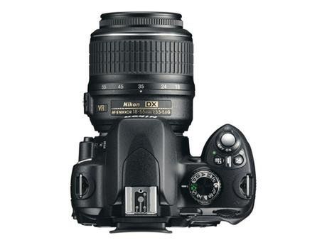 Nikon D60 w zestawie z obietywem - od góry