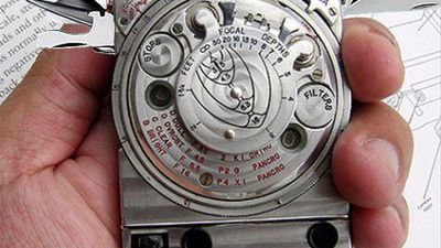 Jaeger LeCoultre Compass - Kompas, zegarek, aparat czy scyzoryk? 1