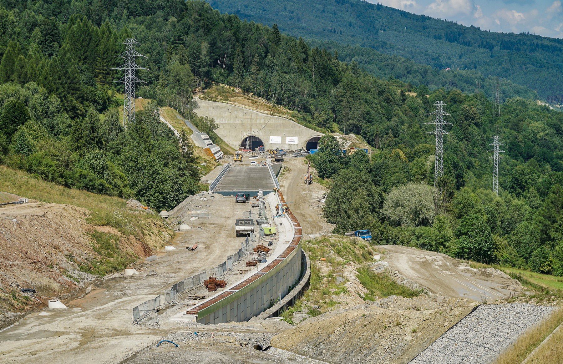 Budowany tunel na drodze ekspresowej S1 z Bielska-Białej na Słowację
