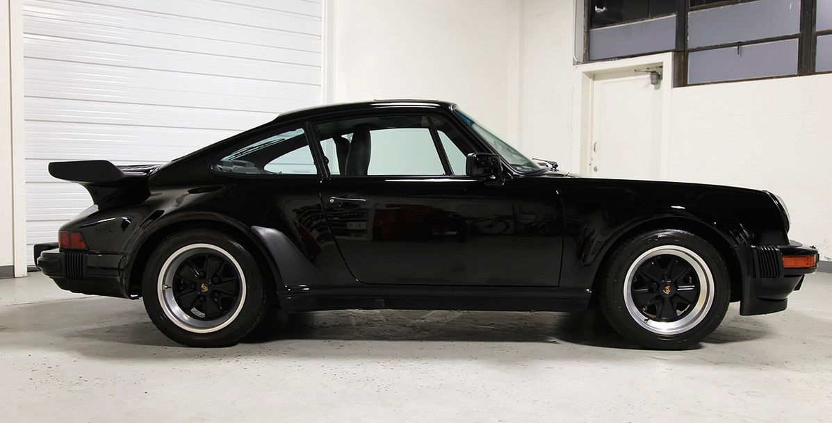 Porsche 930