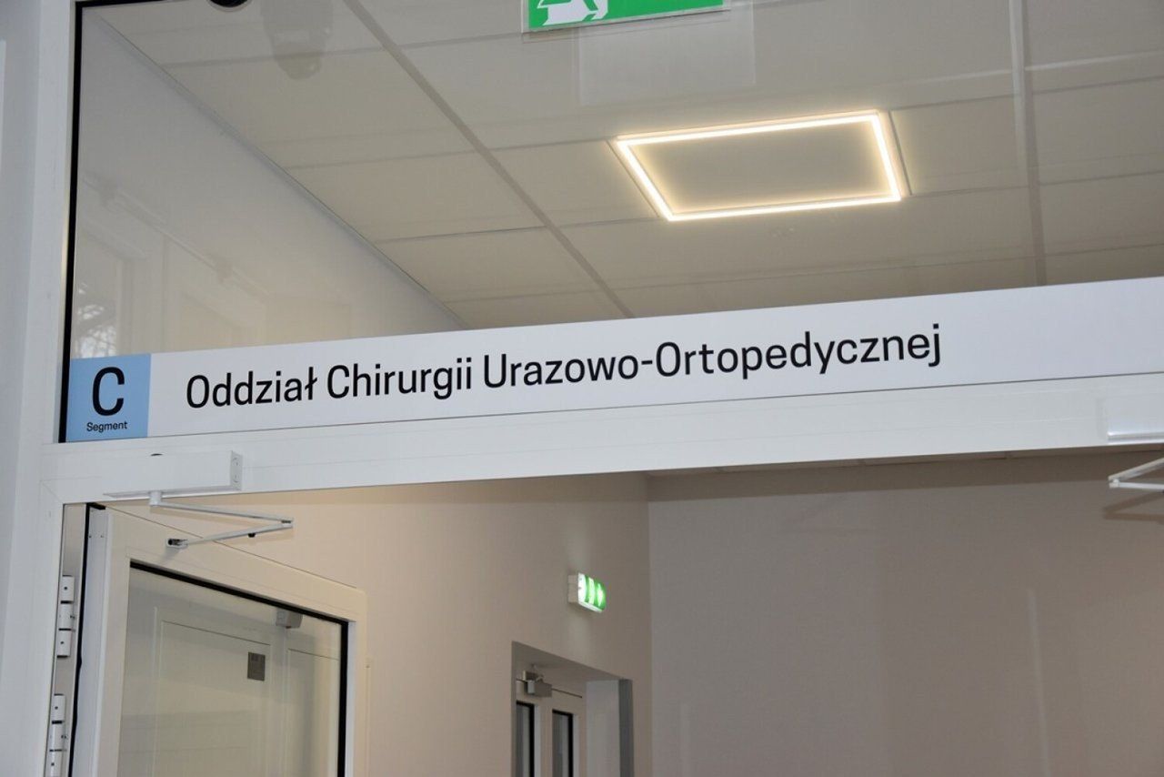 Głogów: Szpital wstrzymał część planowych operacji na ortopedii. W kolejce na nie czeka około 60 pacjentów