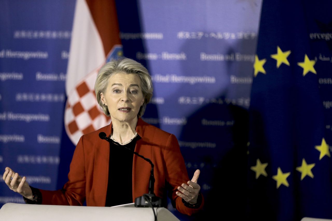 EU demands more reforms from Bosnia before accession talks begin