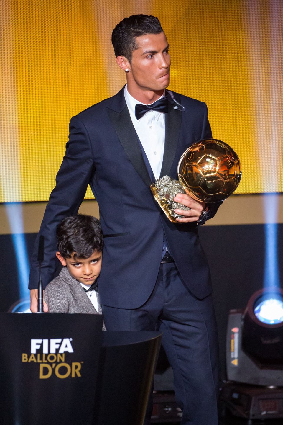Cristiano Ronaldo mówi o surowym wychowywaniu Ronaldo Juniora