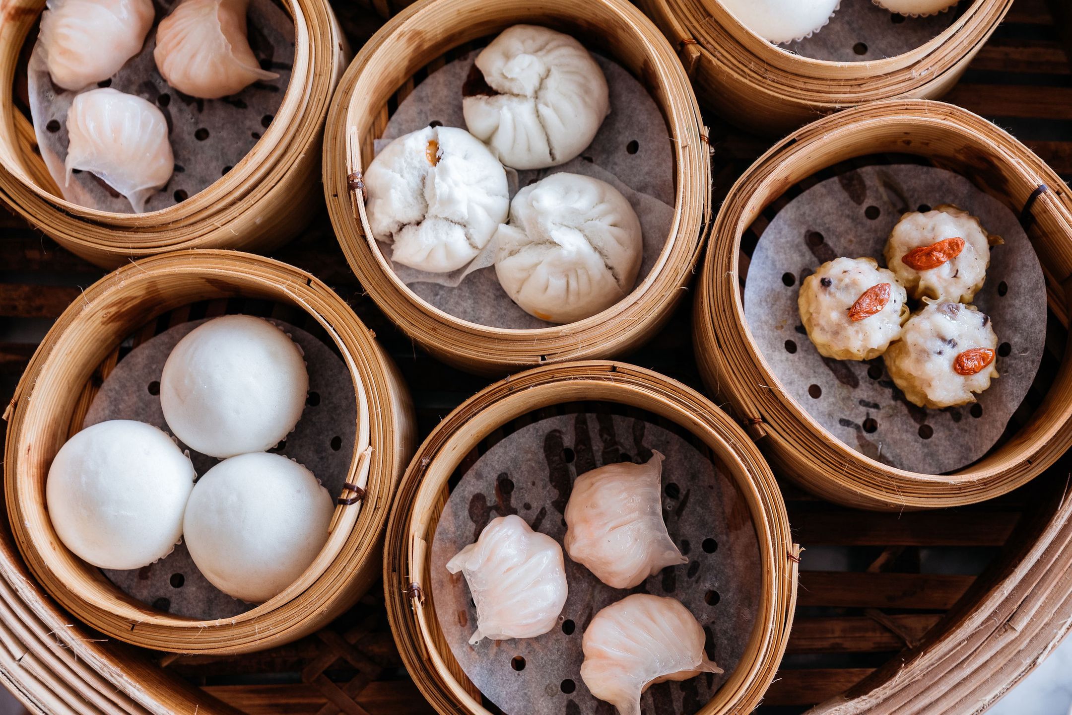 Pierogi dim sum można przygotowywać na wiele sposobów