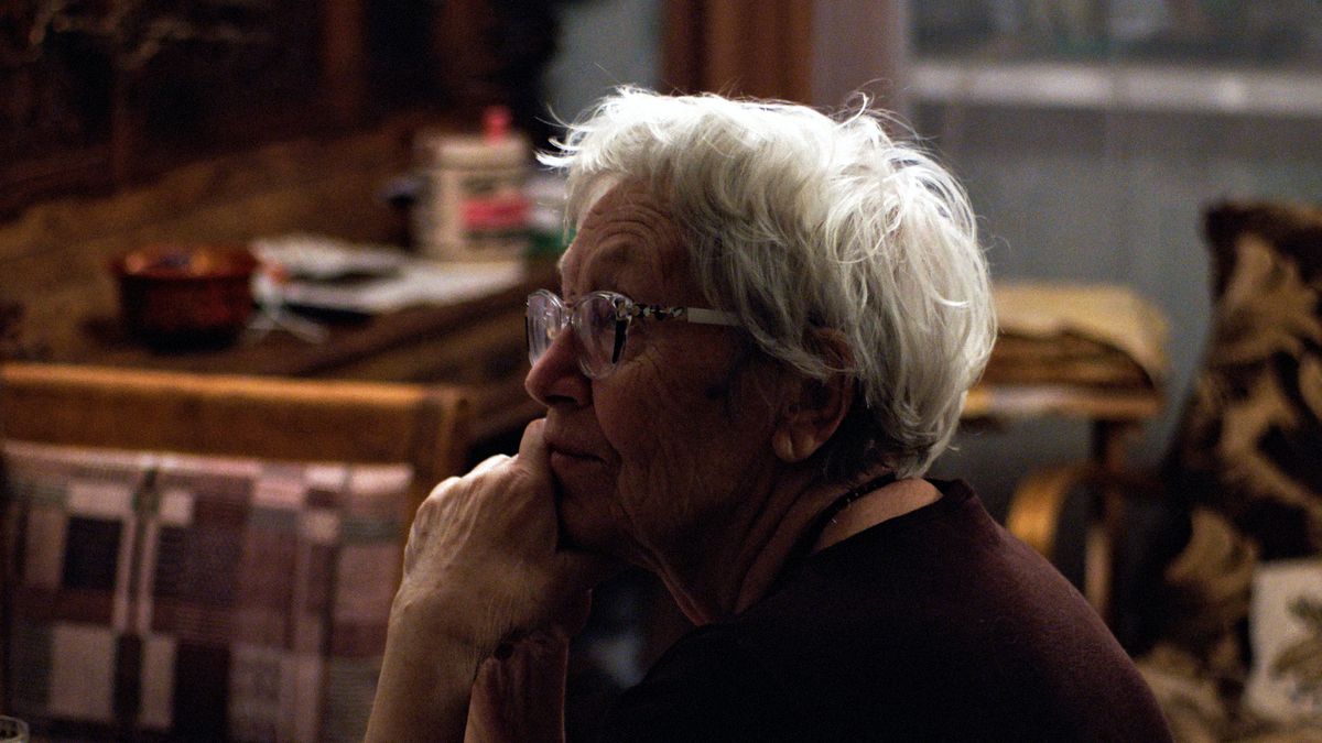 Czternasta emerytura, inaczej tak zwana czternastka, to kolejne, dodatkowe roczne świadczenie pieniężne dla emerytów i rencistów. 