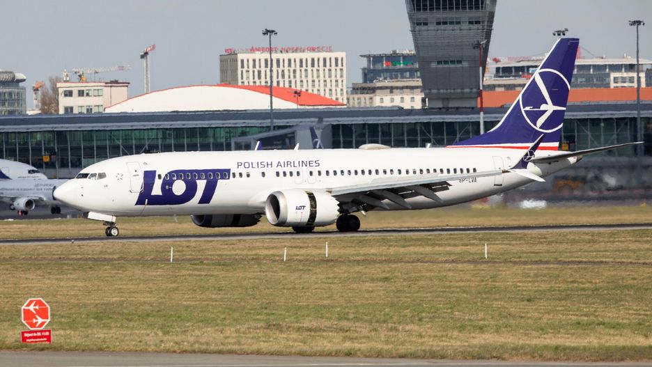 reporter_baza_2022-04
12.04.2022 Warszawa, lotnisko Chopina ladowanie samolotu PLL LOT Boeing 737 MAX, Fot Tomasz Jastrzebowski/REPORTER
Tomasz Jastrzebowski/REPORTER