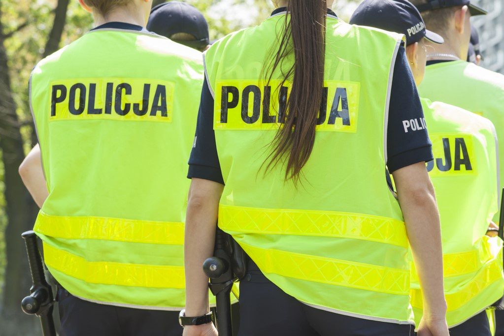 Ostrowiec Św.: 41-letni kierowca opla nietrzeźwy, pod wpływem narkotyków i poszukiwany