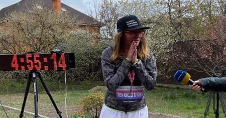 Ukrainka przebiegła maraton wokół domu. Zebrała pieniądze na walkę z koronawirusem