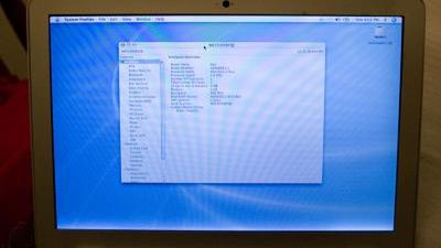 Prototypowy Macbook Air sprzedany na eBay 1