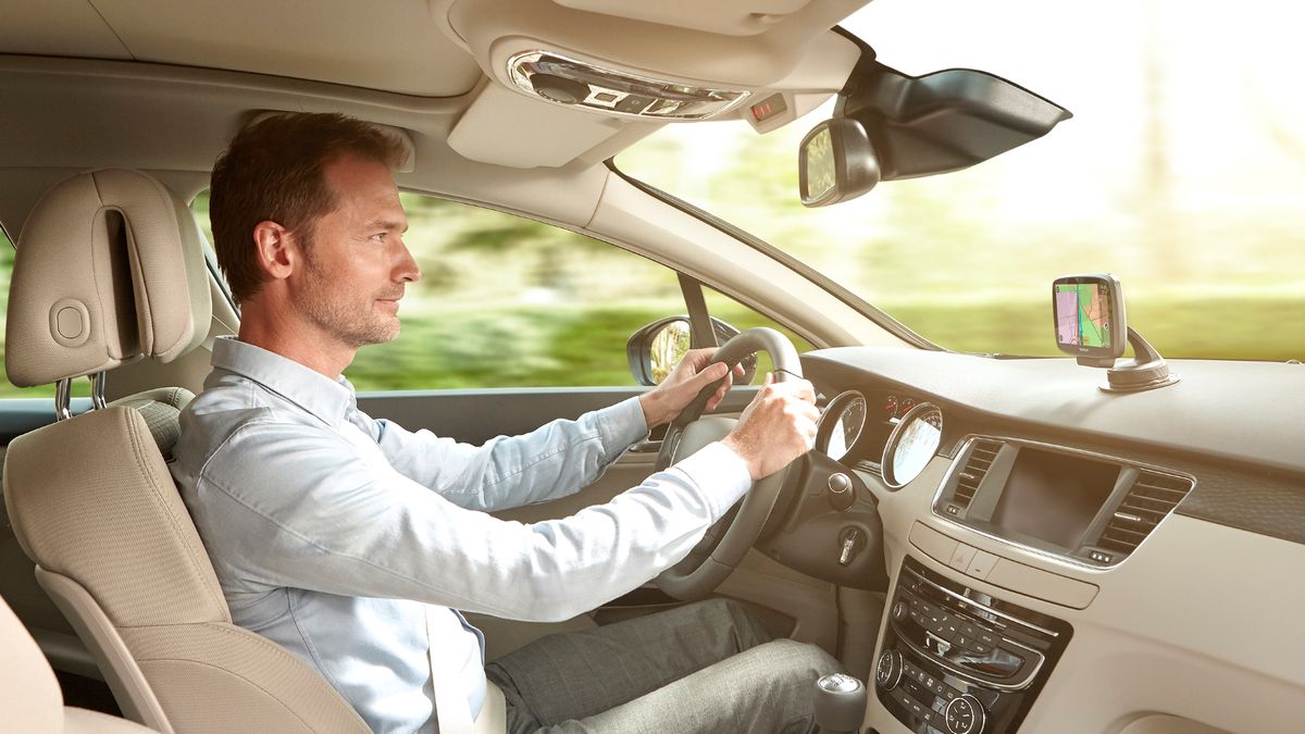 TomTom GO 5100 World LMT: nawigacja z wieczystą licencją na mapy wszystkich krajów 1